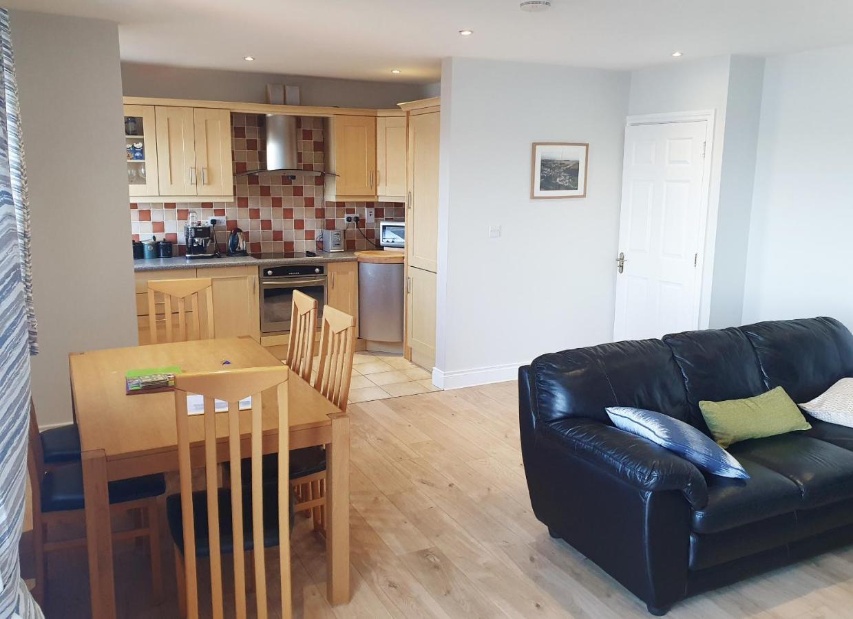 Ballycotton Holiday Apartment No 6 By Trident Holiday Homes Exterior photo