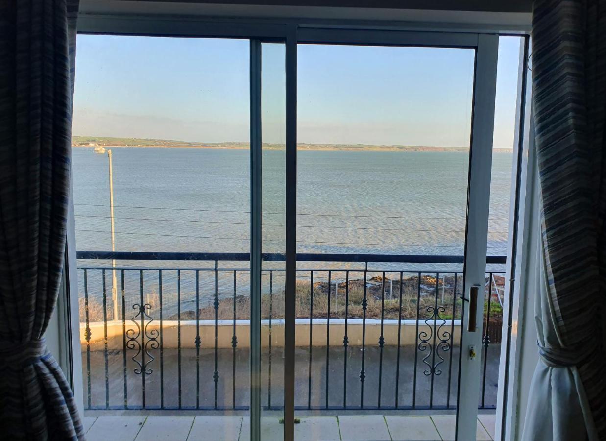 Ballycotton Holiday Apartment No 6 By Trident Holiday Homes Exterior photo