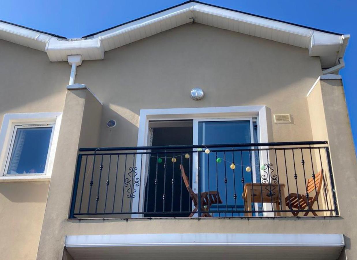 Ballycotton Holiday Apartment No 6 By Trident Holiday Homes Exterior photo